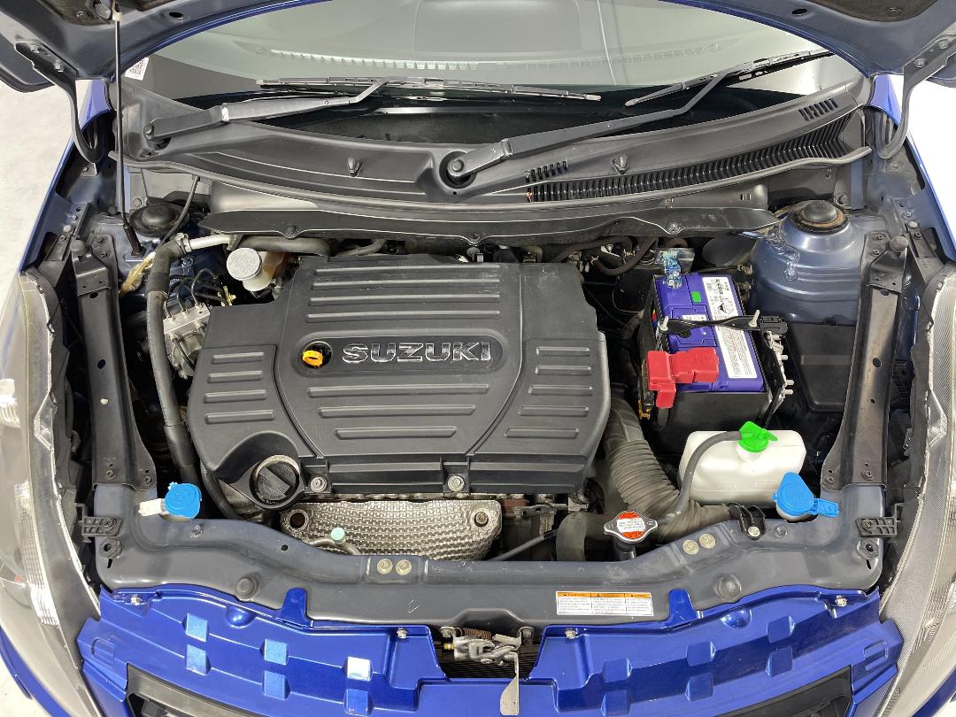 Photo '13' of Suzuki Swift