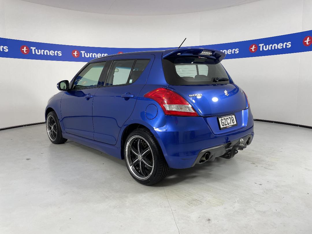 Photo '5' of Suzuki Swift