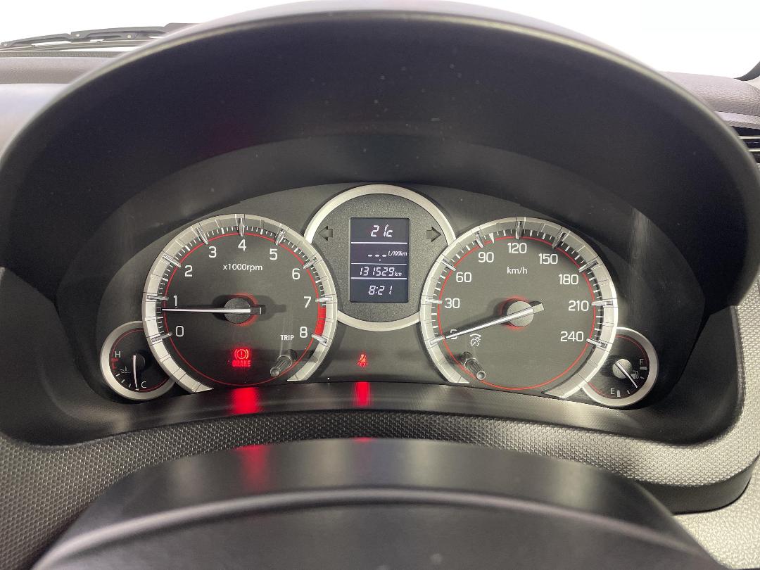 Photo '21' of Suzuki Swift