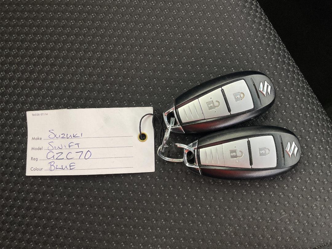 Photo '22' of Suzuki Swift