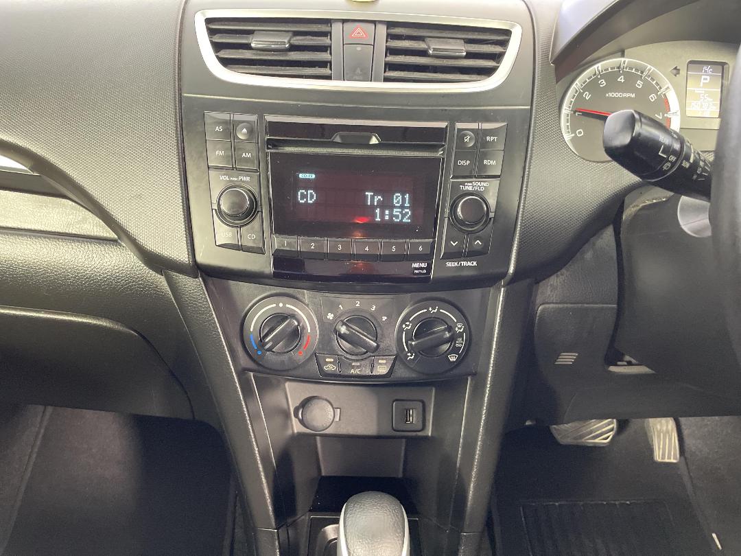 Photo '18' of Suzuki Swift Photo '18' of Suzuki Swift