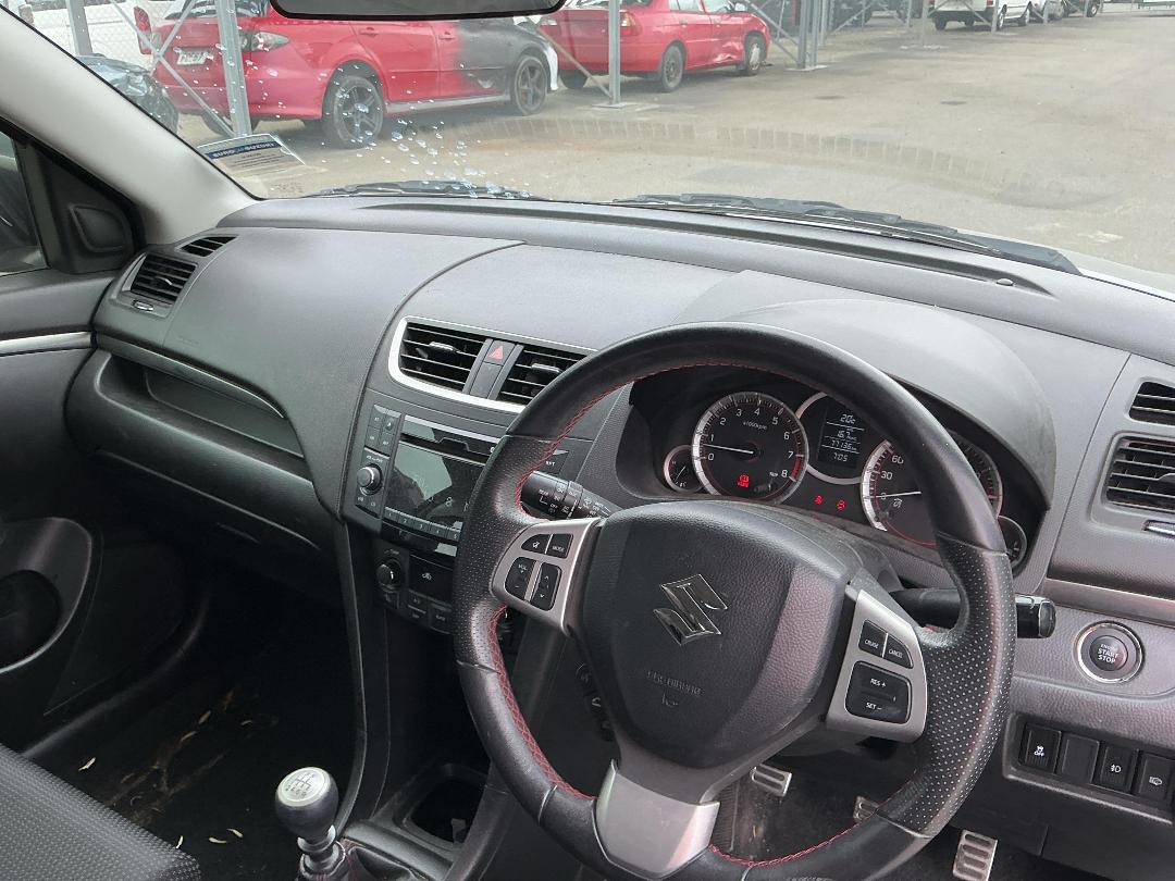 Photo '16' of Suzuki Swift Sport