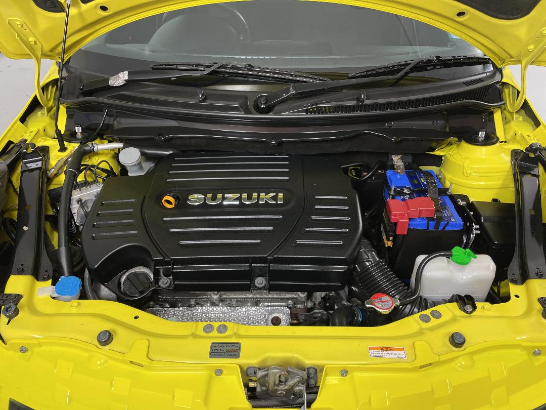 Photo '13' of Suzuki Swift