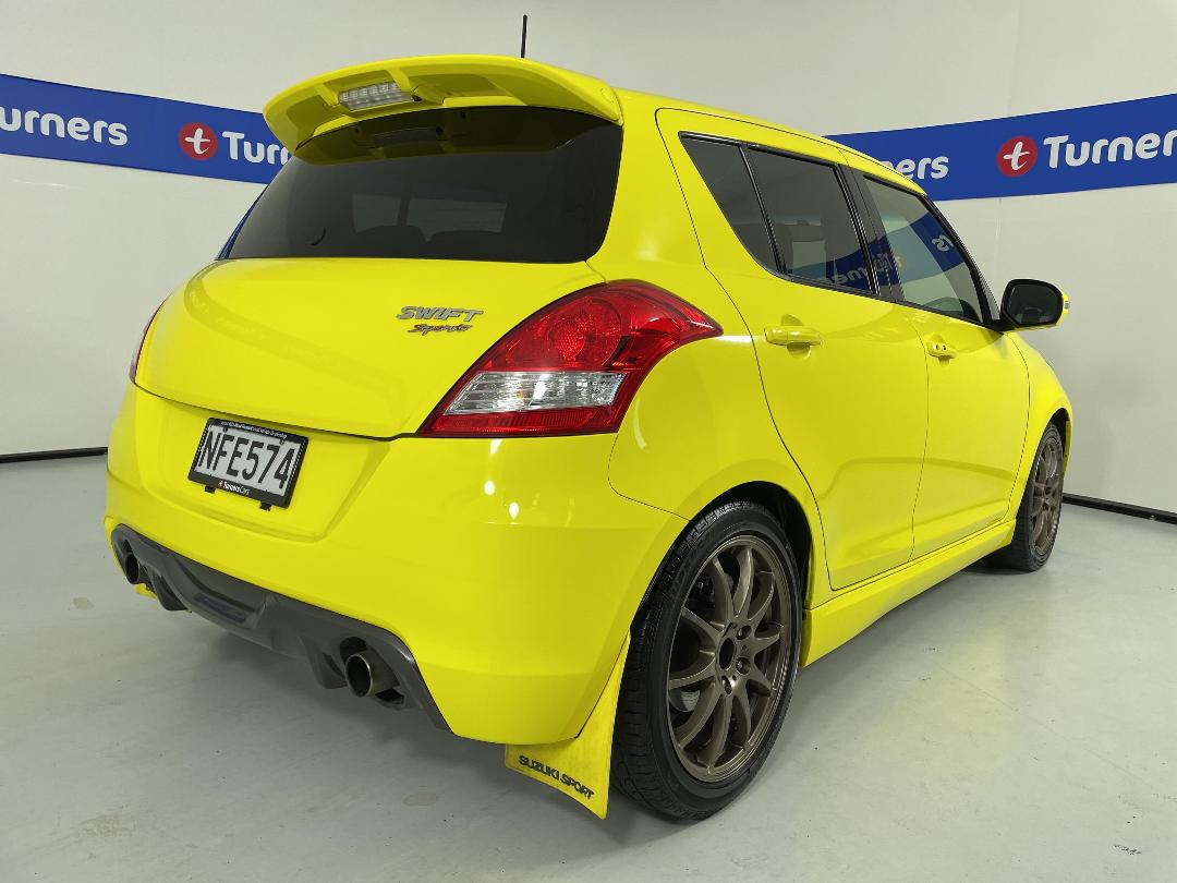 Photo '7' of Suzuki Swift