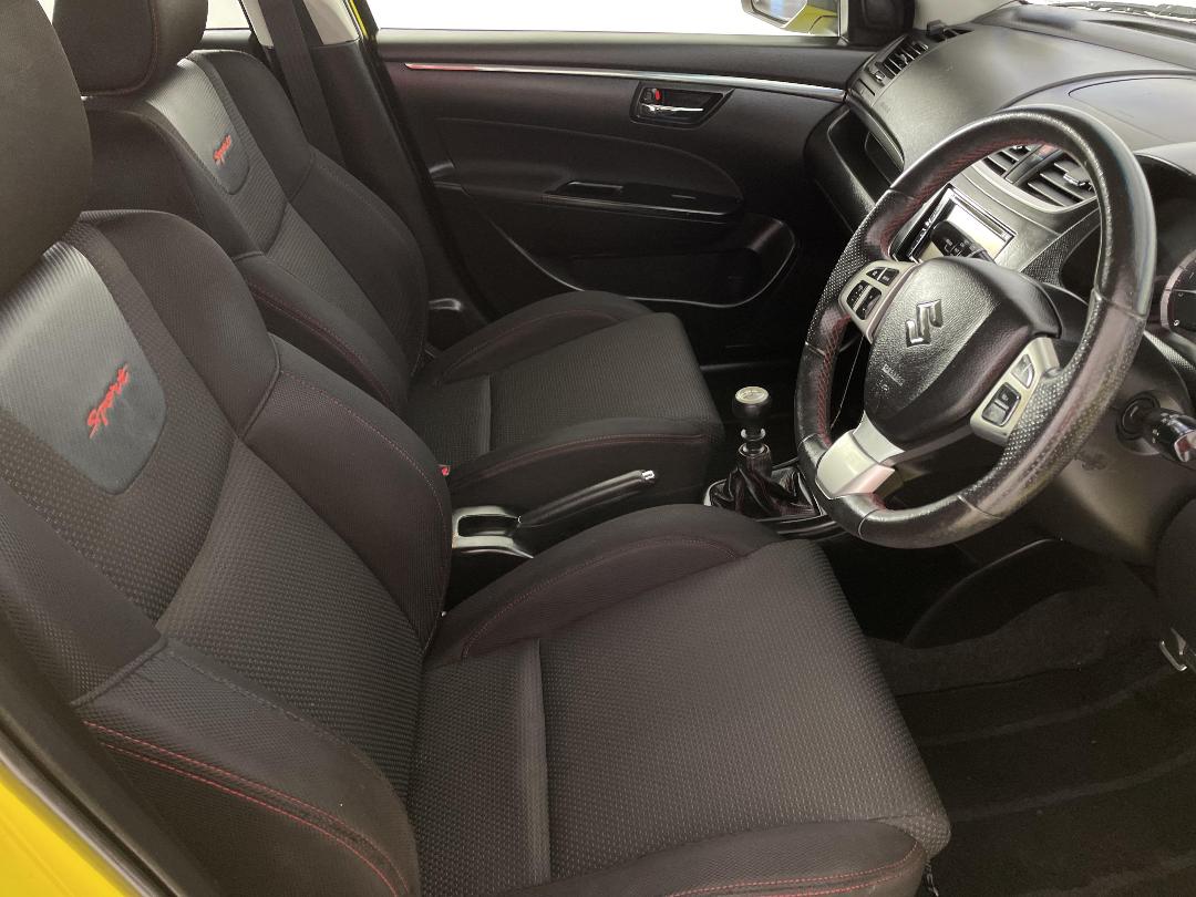 Photo '16' of Suzuki Swift