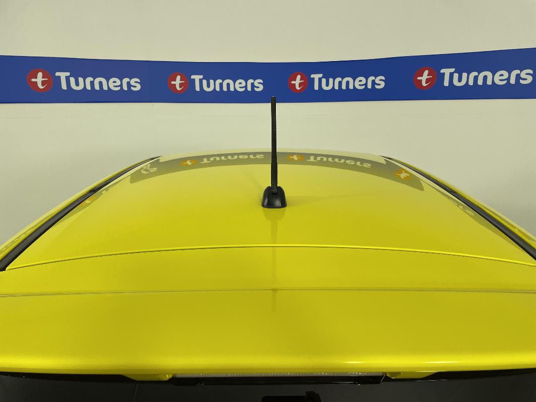 Photo '29' of Suzuki Swift