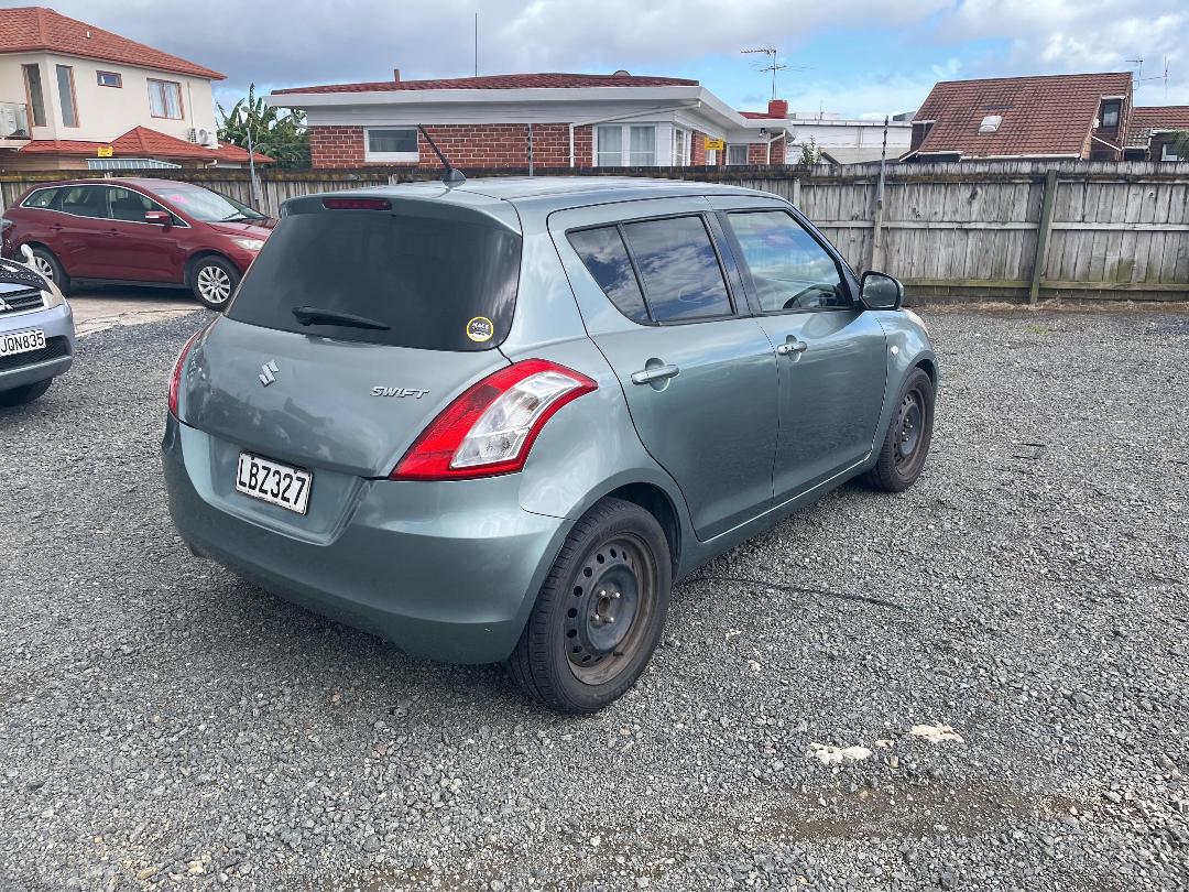 Photo '5' of Suzuki Swift 1200