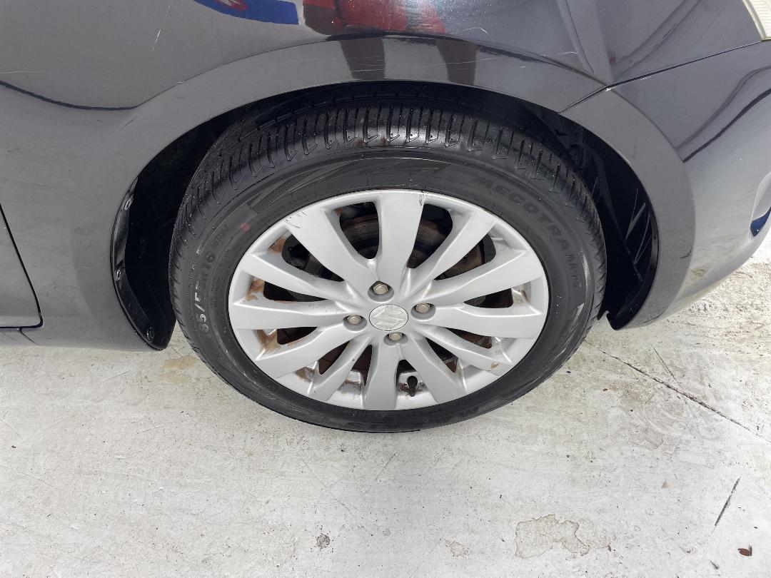 Photo '9' of Suzuki Swift