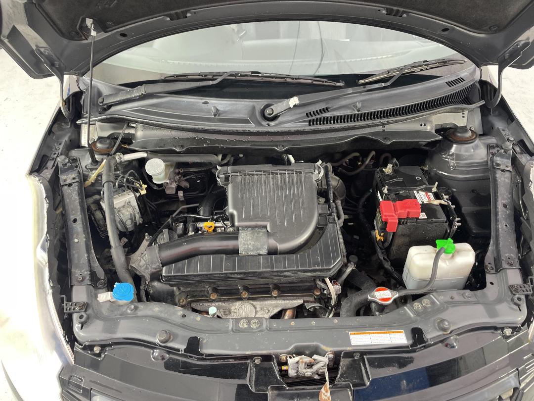 Photo '13' of Suzuki Swift