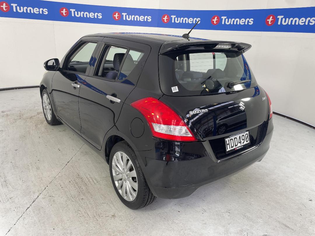 Photo '5' of Suzuki Swift