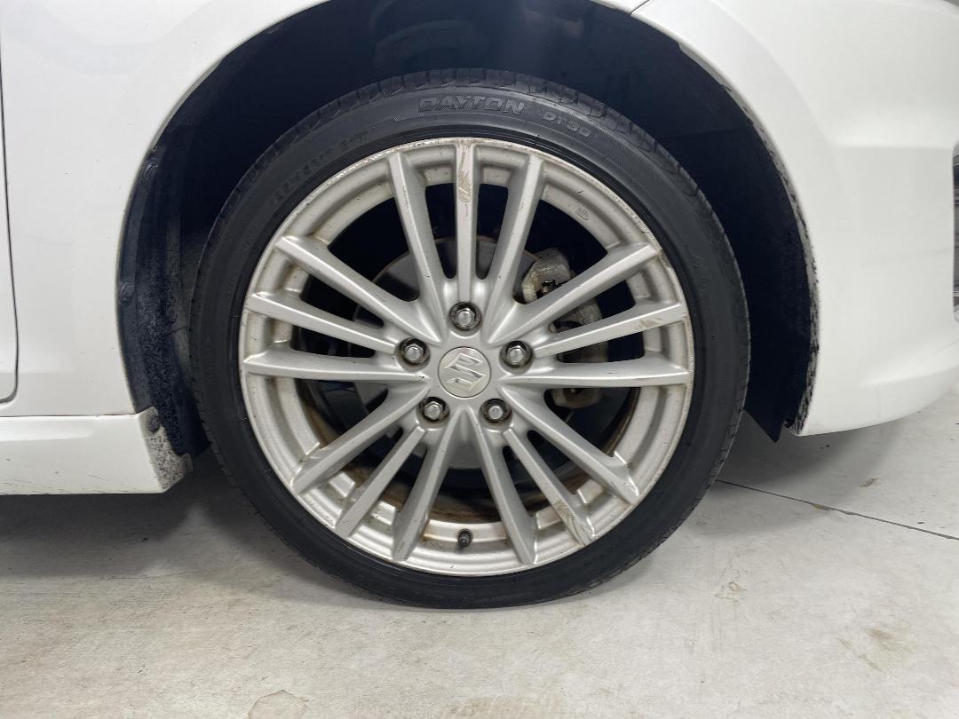 Photo '9' of Suzuki Swift