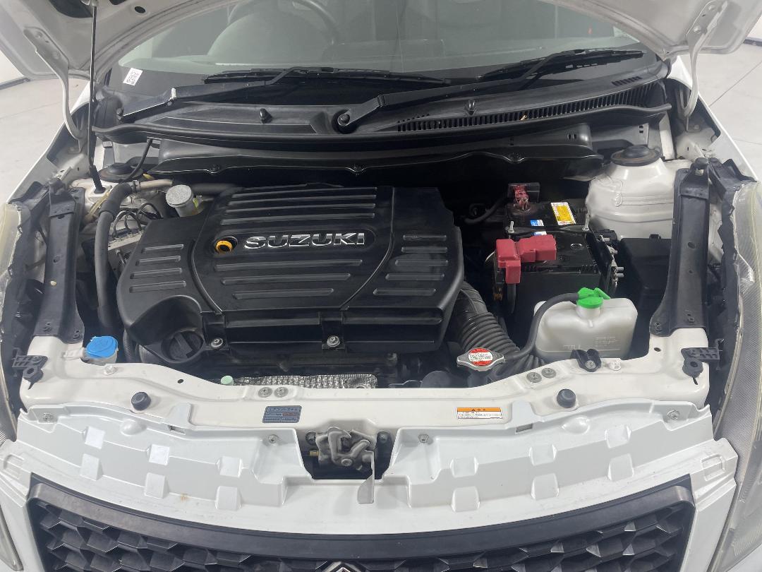 Photo '13' of Suzuki Swift