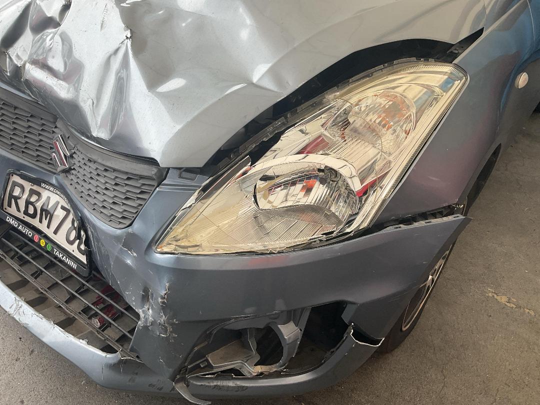 Photo '6' of Suzuki Swift