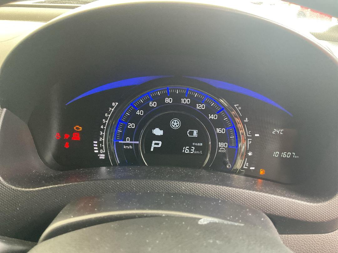 Photo '28' of Suzuki Swift