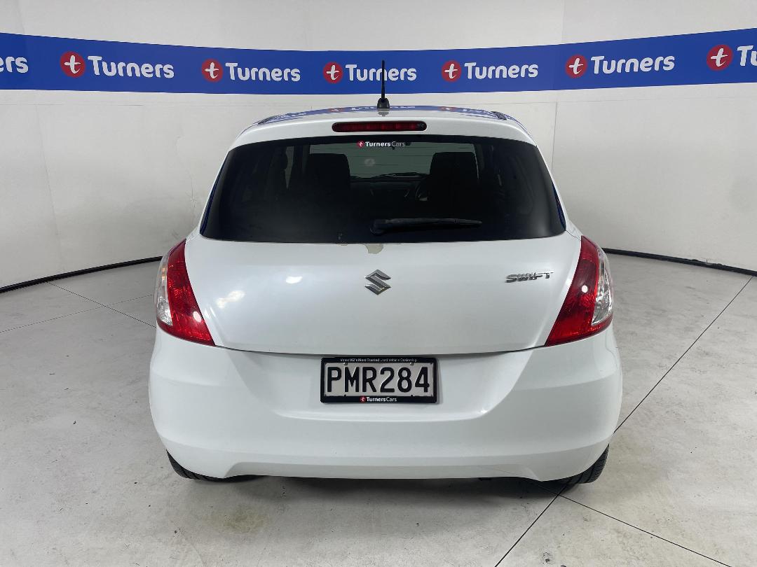 Photo '6' of Suzuki Swift