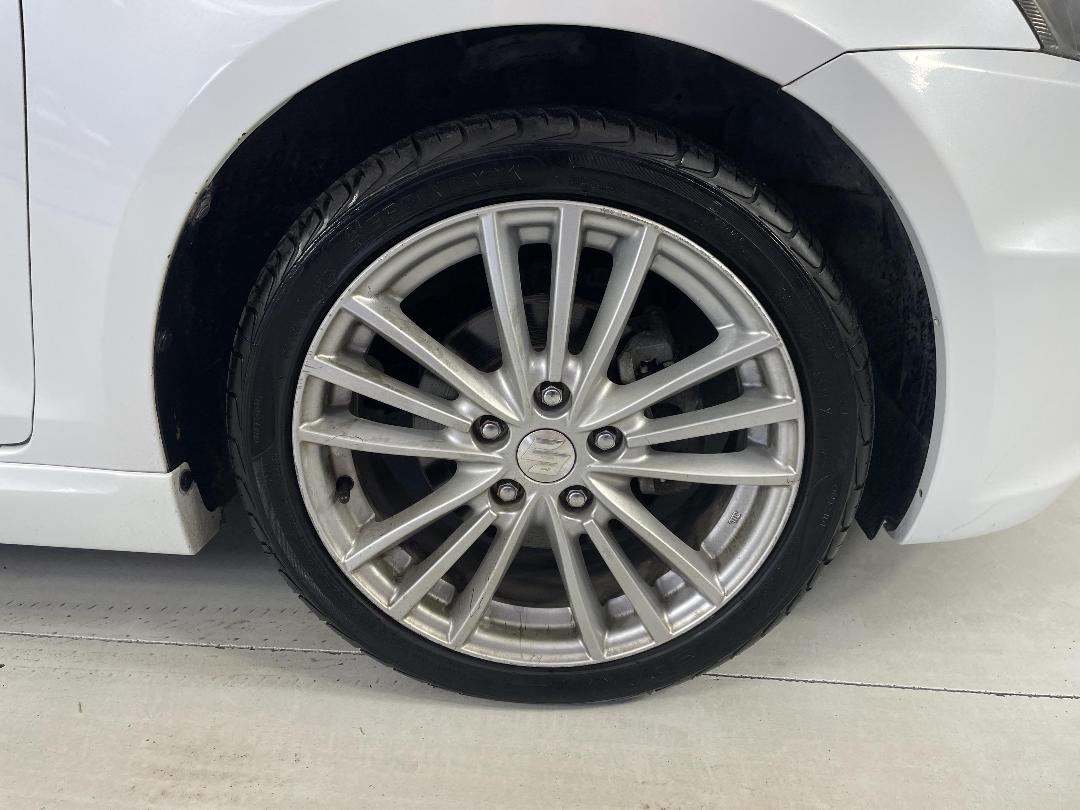 Photo '9' of Suzuki Swift Photo '9' of Suzuki Swift