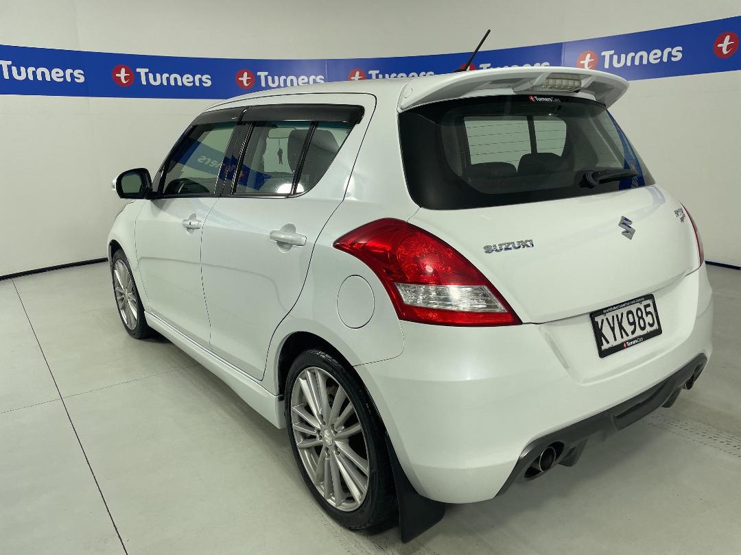 Photo '5' of Suzuki Swift Photo '5' of Suzuki Swift