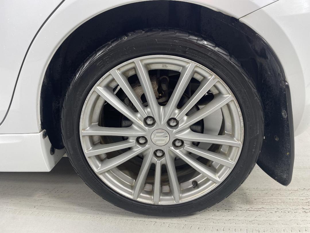 Photo '11' of Suzuki Swift Photo '11' of Suzuki Swift