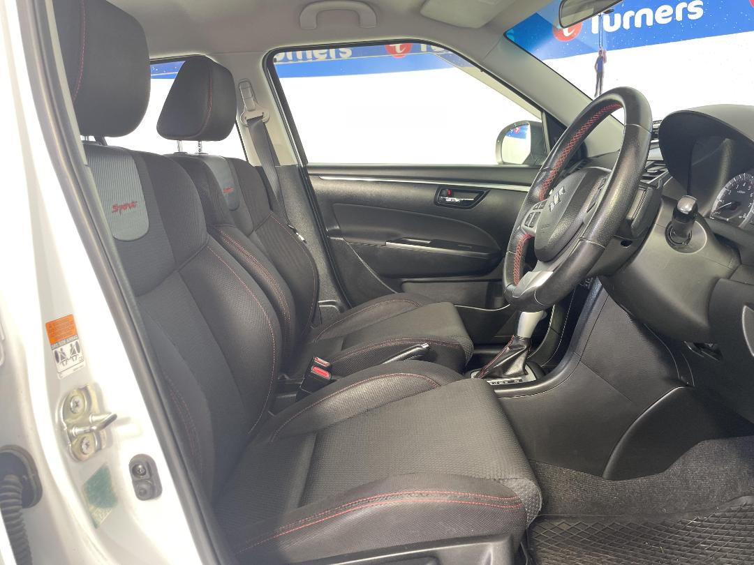 Photo '16' of Suzuki Swift Photo '16' of Suzuki Swift