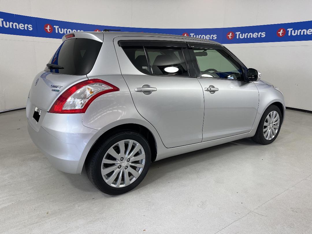 Photo '7' of Suzuki Swift