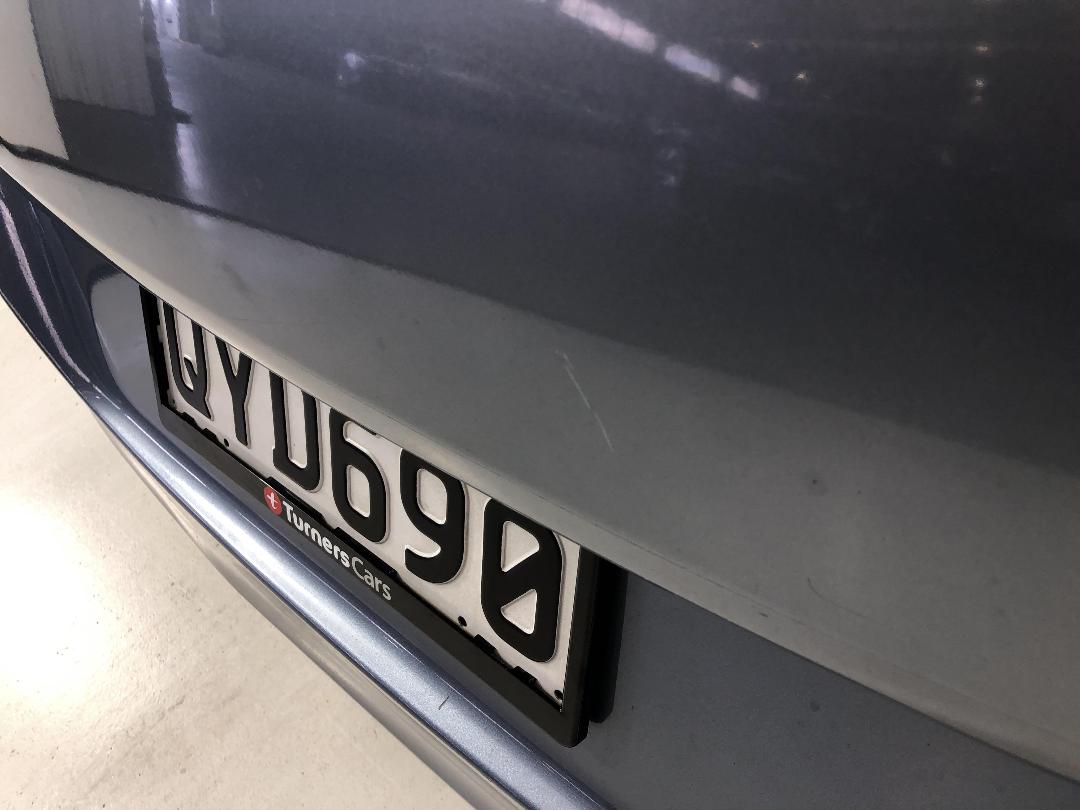 Photo '25' of Suzuki Swift