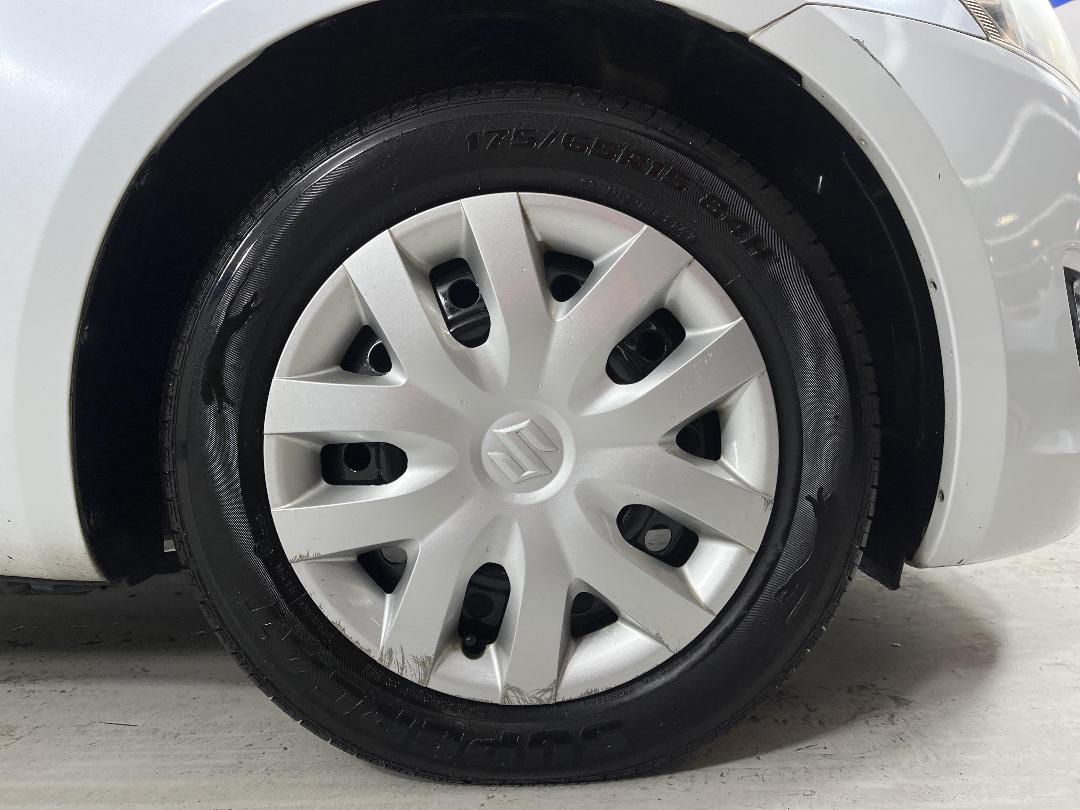 Photo '9' of Suzuki Swift Photo '9' of Suzuki Swift