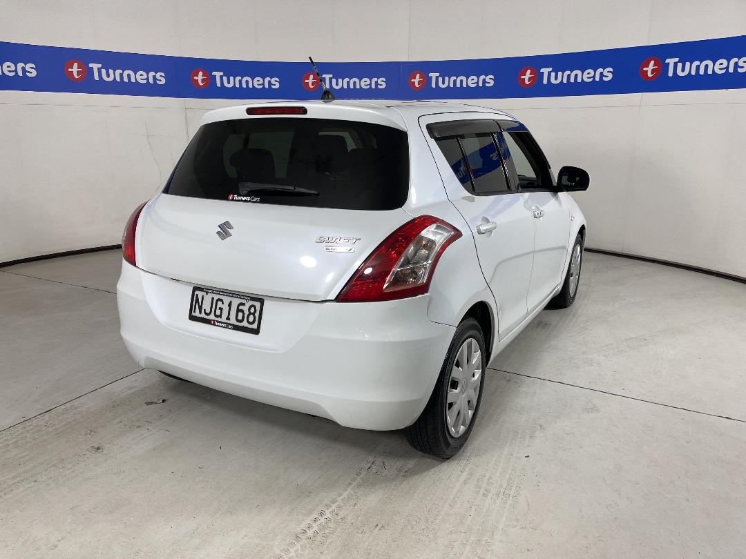 Photo '7' of Suzuki Swift Photo '7' of Suzuki Swift