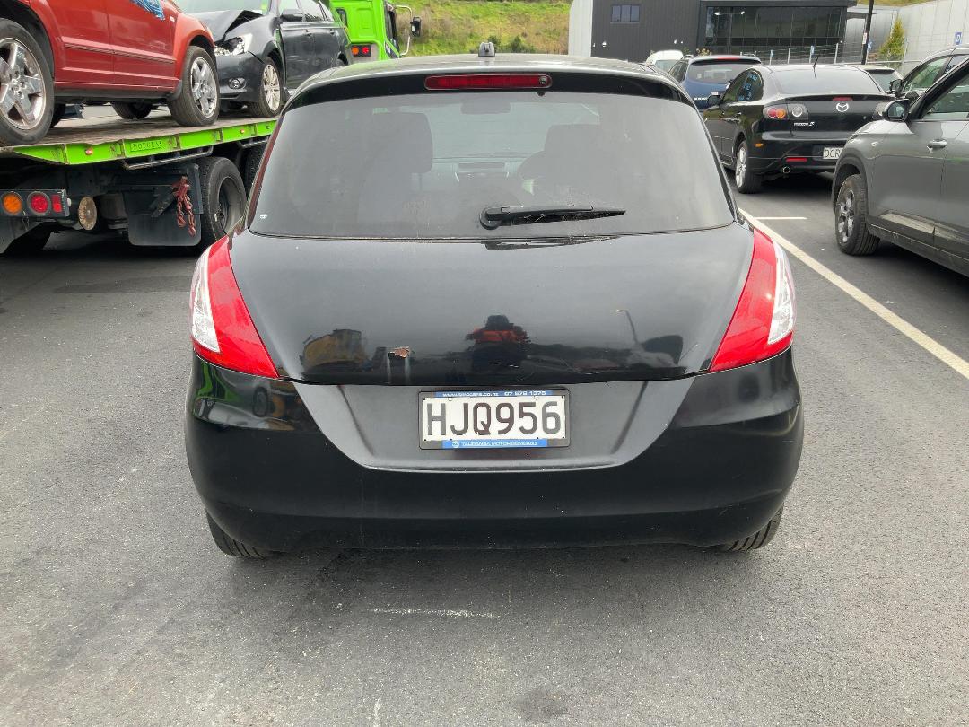 Photo '5' of Suzuki Swift