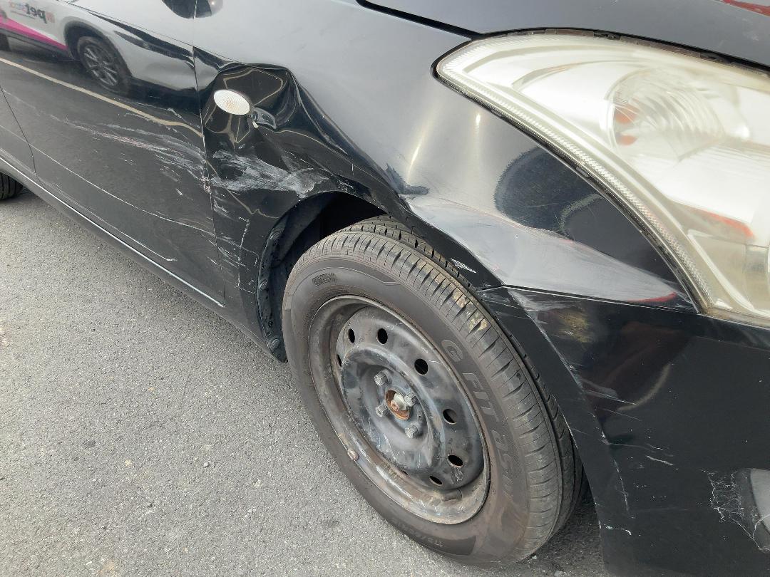 Photo '15' of Suzuki Swift