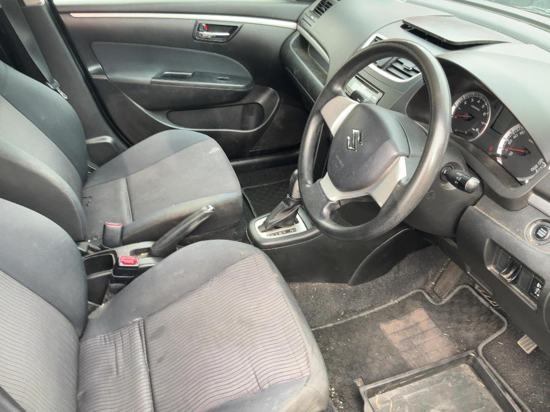 Photo '17' of Suzuki Swift