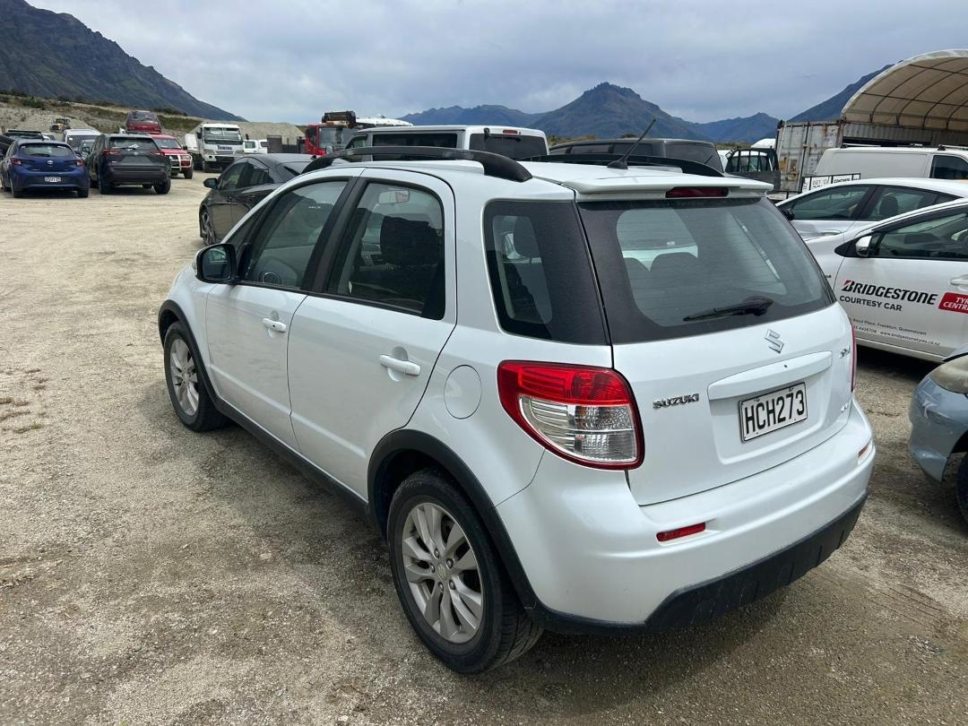 Photo '2' of Suzuki SX4 LTD Photo '2' of Suzuki SX4 LTD