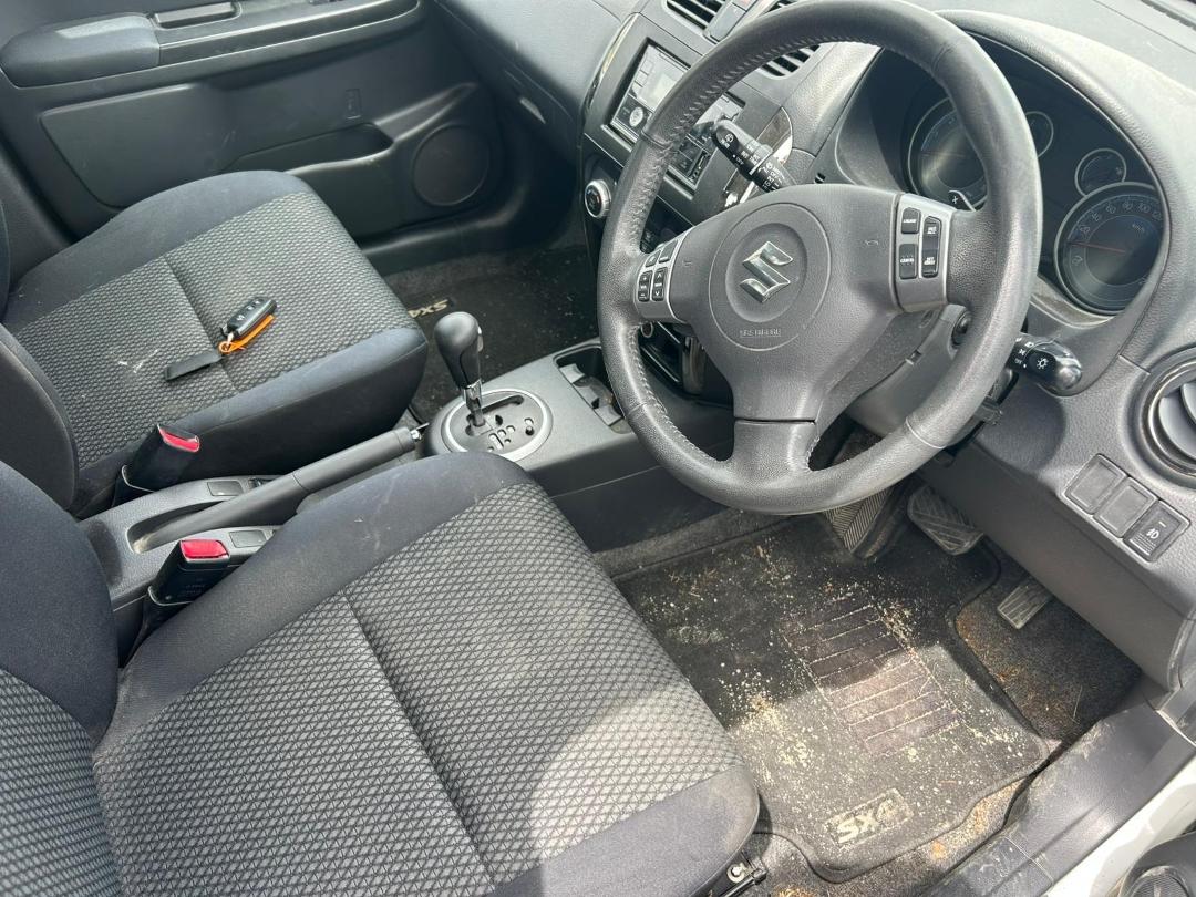 Photo '8' of Suzuki SX4 LTD Photo '8' of Suzuki SX4 LTD