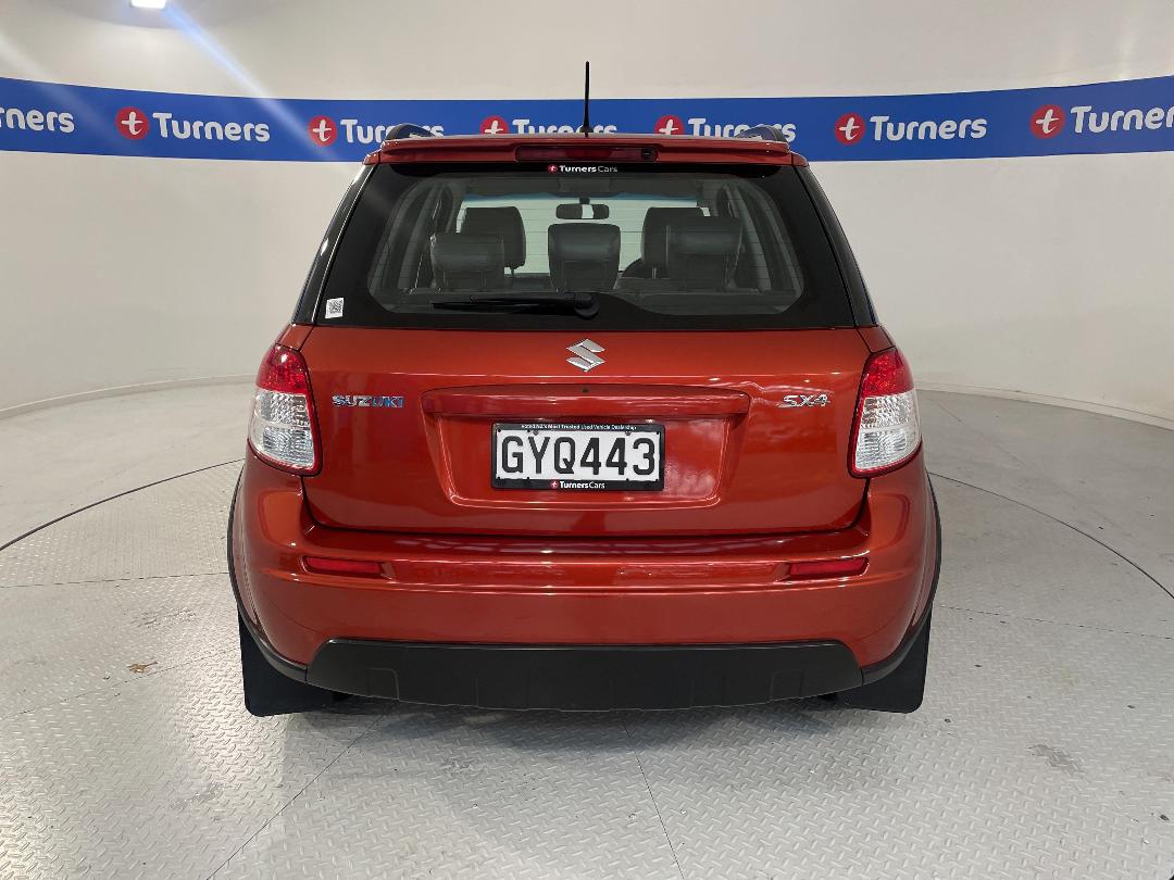 Photo '6' of Suzuki SX4