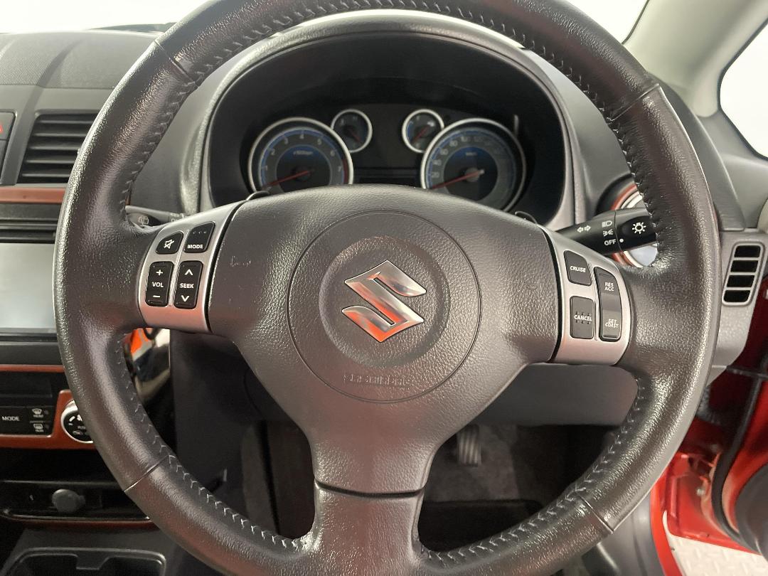 Photo '27' of Suzuki SX4