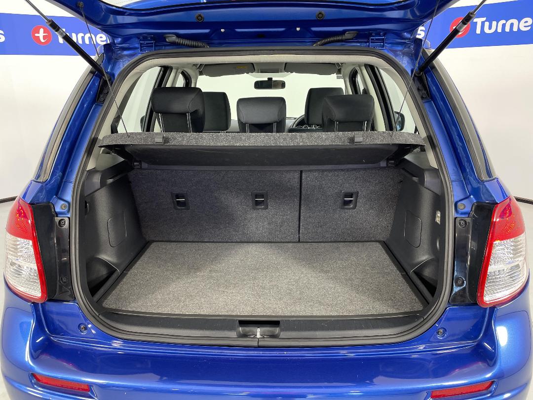 Photo '14' of Suzuki SX4 Photo '14' of Suzuki SX4