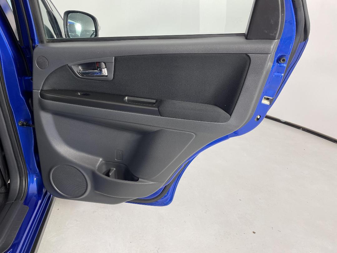 Photo '19' of Suzuki SX4 Photo '19' of Suzuki SX4