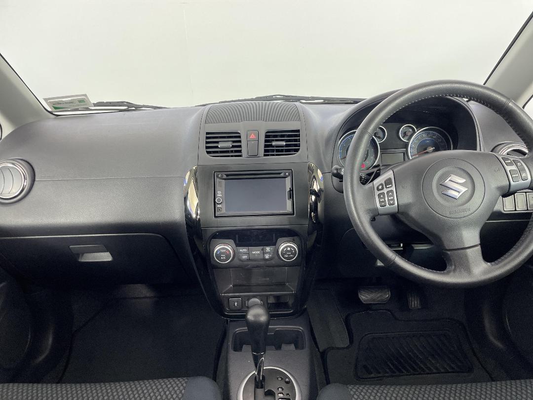 Photo '17' of Suzuki SX4 Photo '17' of Suzuki SX4