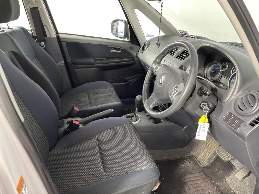 Photo '16' of Suzuki SX4 Photo '16' of Suzuki SX4