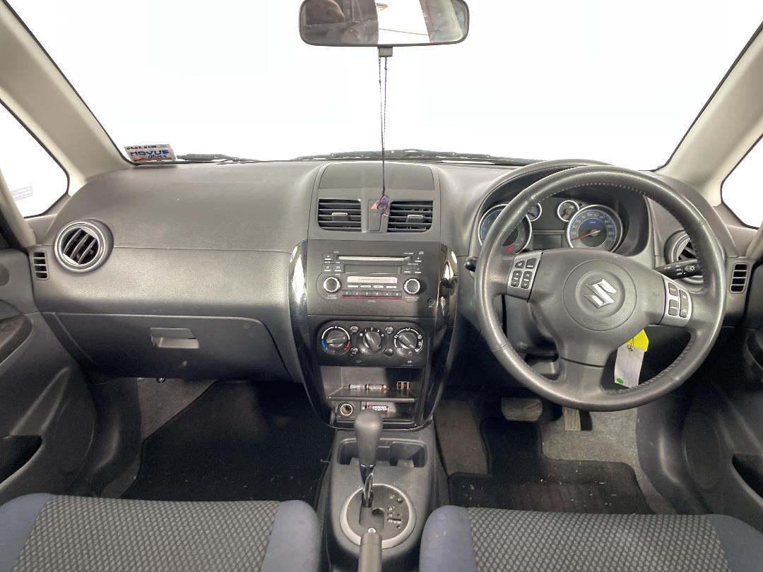 Photo '17' of Suzuki SX4 Photo '17' of Suzuki SX4