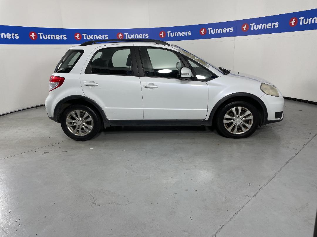 Photo '23' of Suzuki SX4 Photo '23' of Suzuki SX4