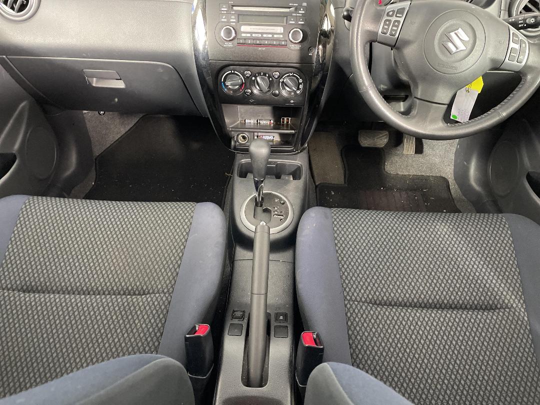 Photo '18' of Suzuki SX4 Photo '18' of Suzuki SX4