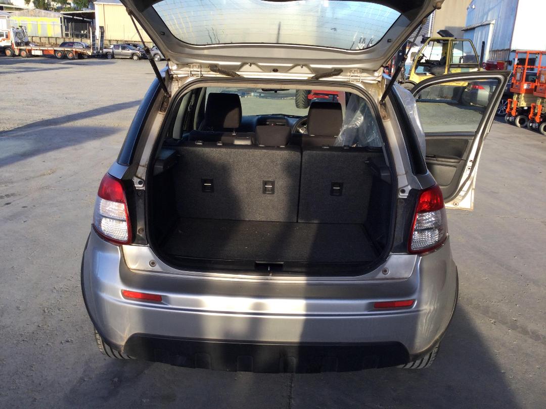 Photo '19' of Suzuki SX4 GLX