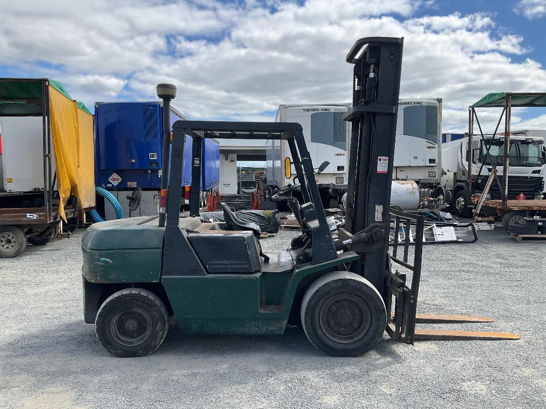 Photo '3' of TCM FD45Z7 Forklift