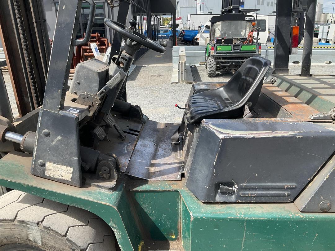 Photo '14' of TCM FD45Z7 Forklift