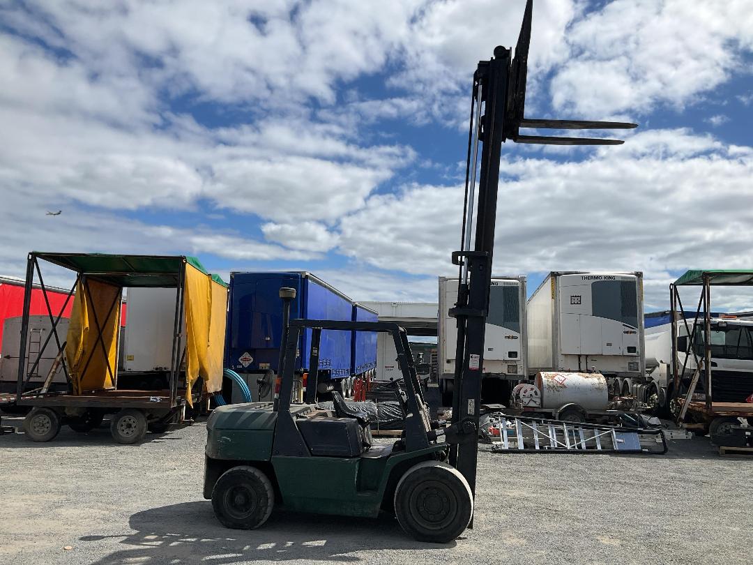 Photo '13' of TCM FD45Z7 Forklift