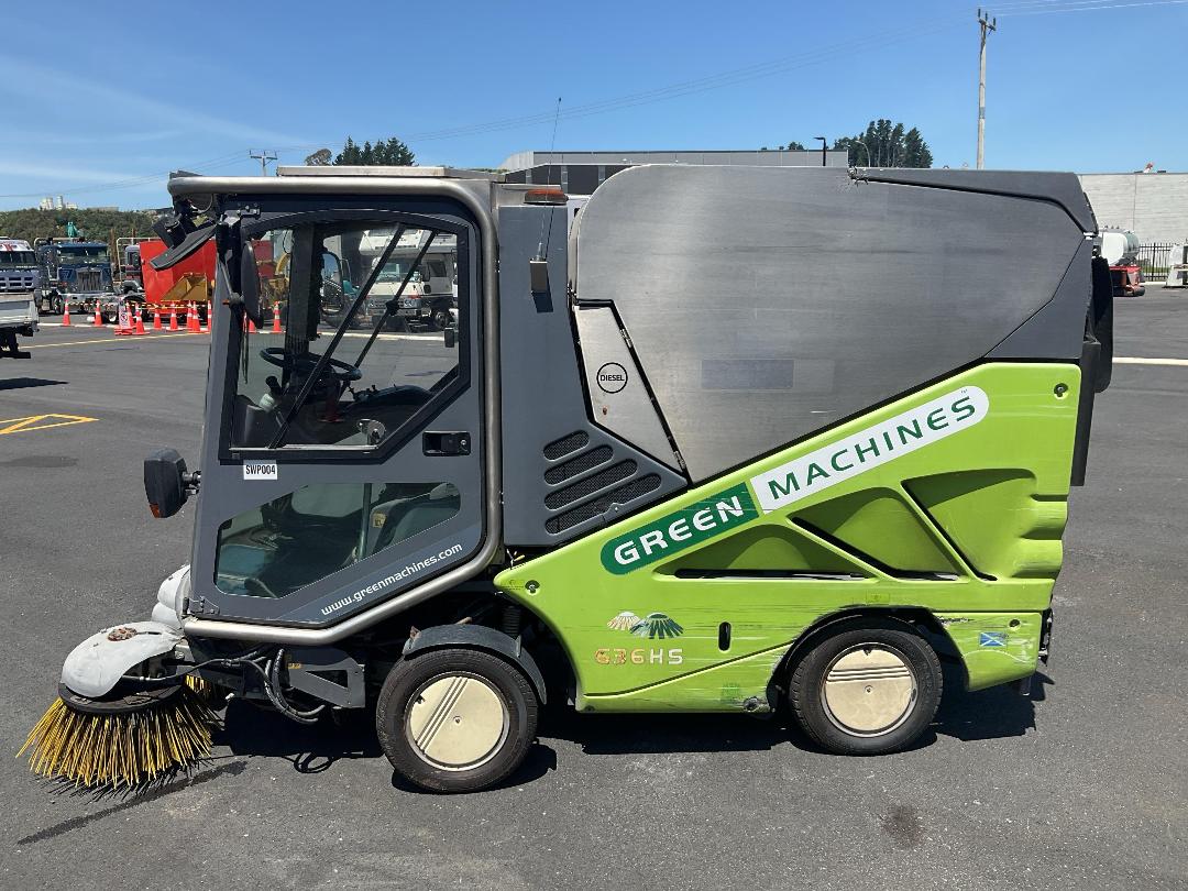 Photo '7' of Tennant Green Machine 636 Sweeper