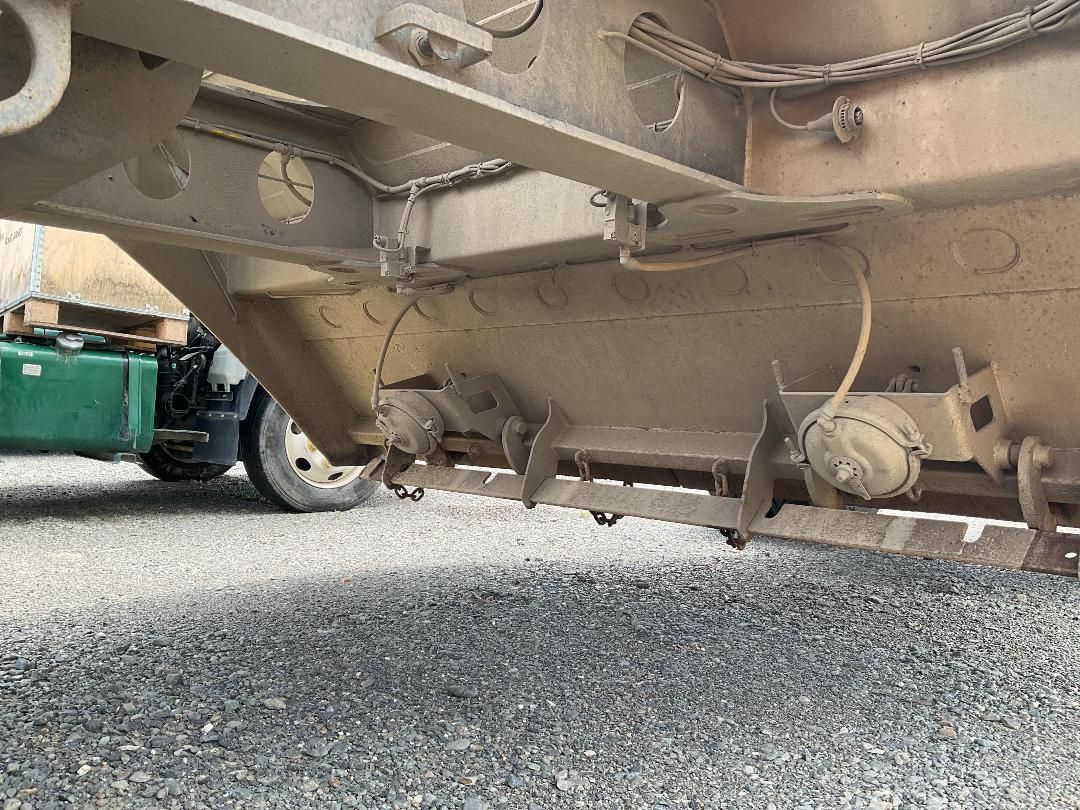 Photo '17' of TMC 4D 3616 Bottom Dumper