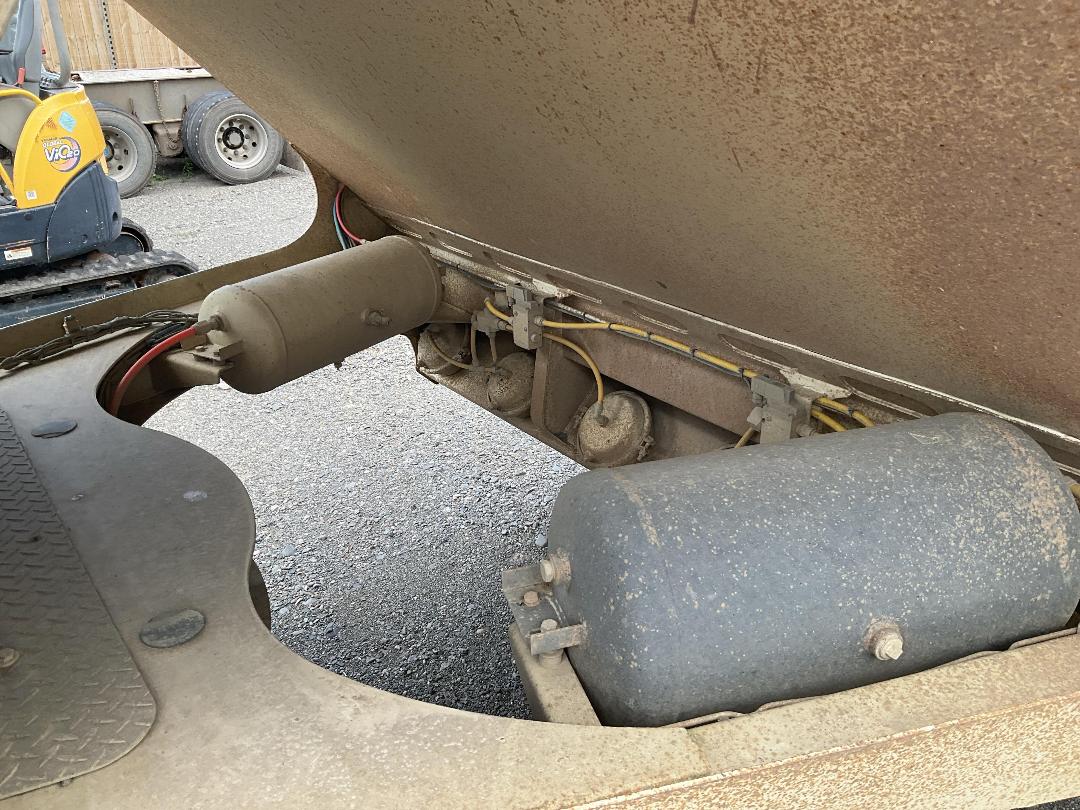 Photo '13' of TMC 4D 3616 Bottom Dumper