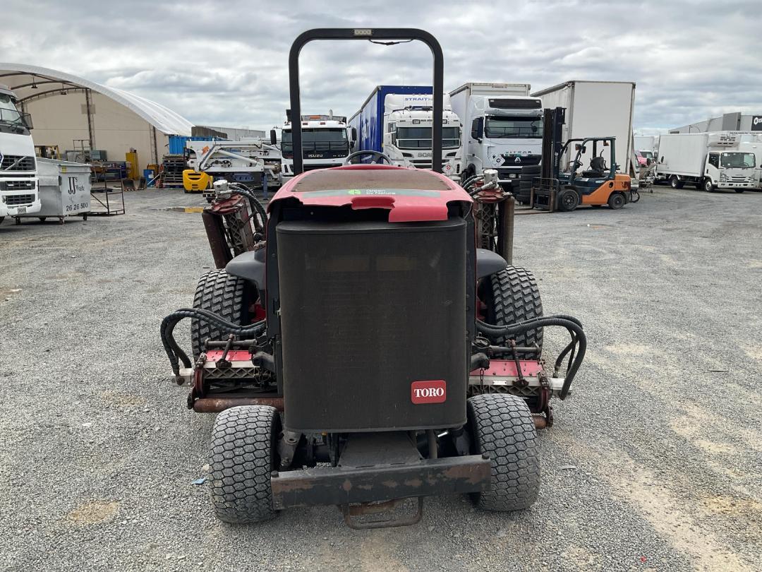 Photo '5' of Toro Reelmaster 7000 Lawnmower