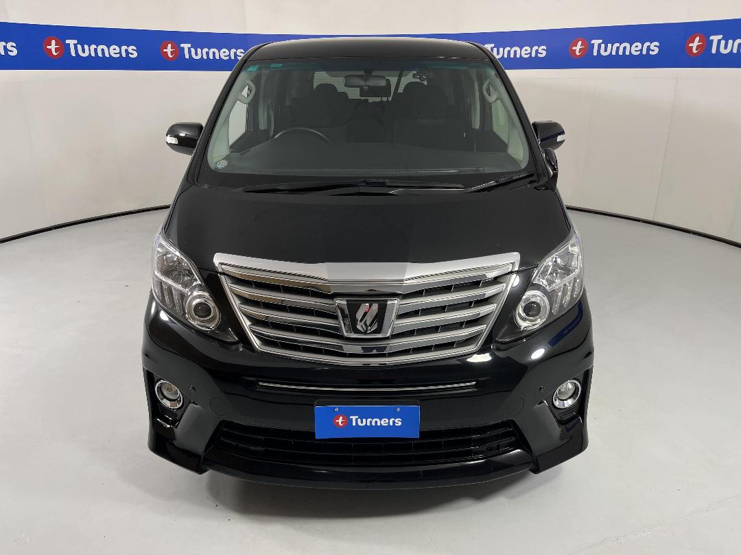 Photo '2' of Toyota Alphard